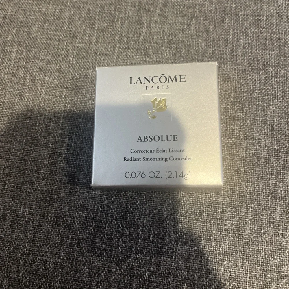 Lancome ABSOLUE Radiant Smoothing Concealer Pearl Medium